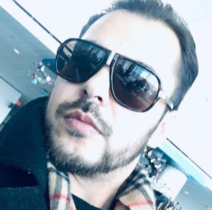 Meet your Posher, Adil